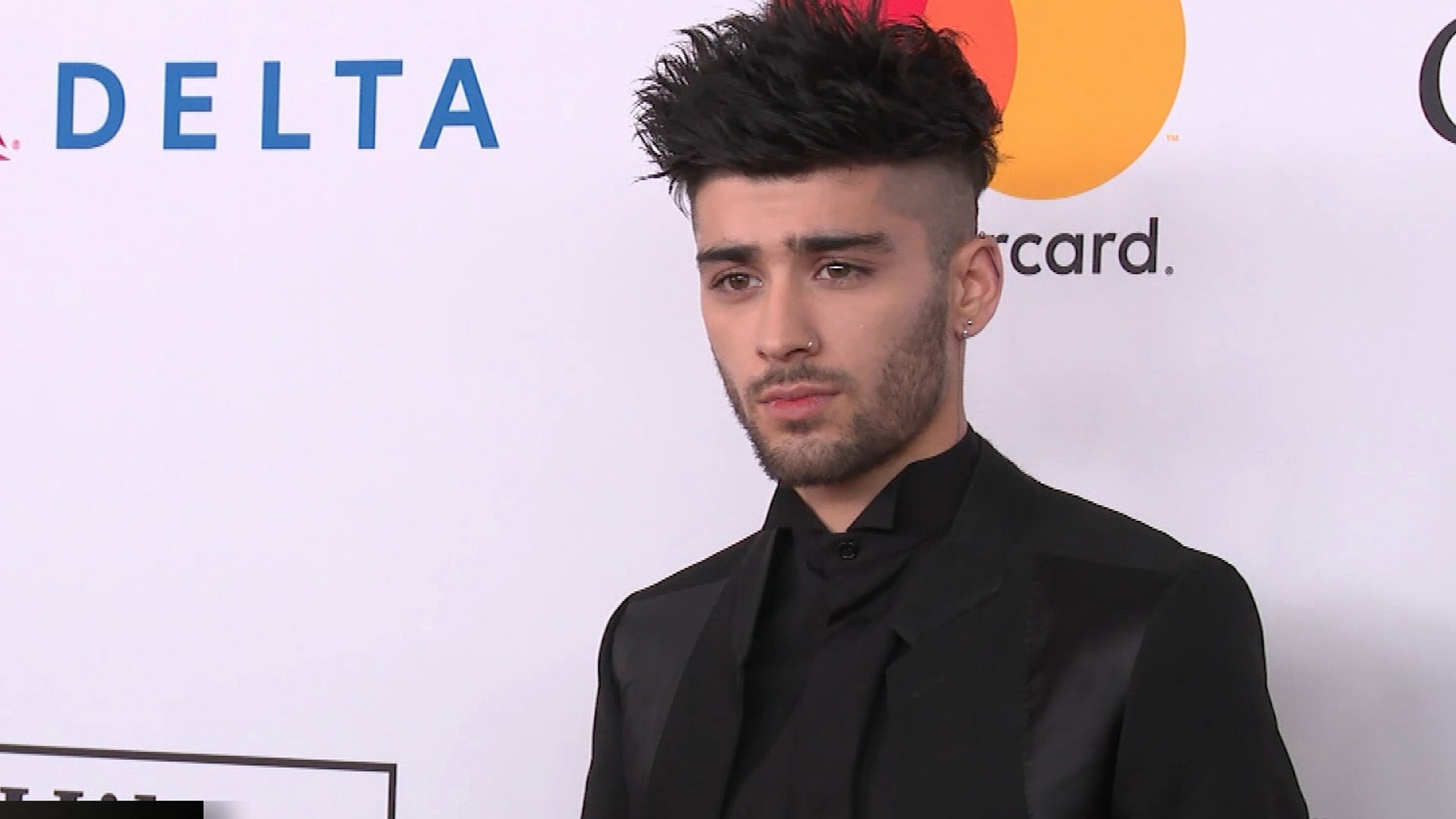 Zayn Malik Sings One Direction's Hit 'Night Changes' in New Sentimental  Video | Entertainment Tonight