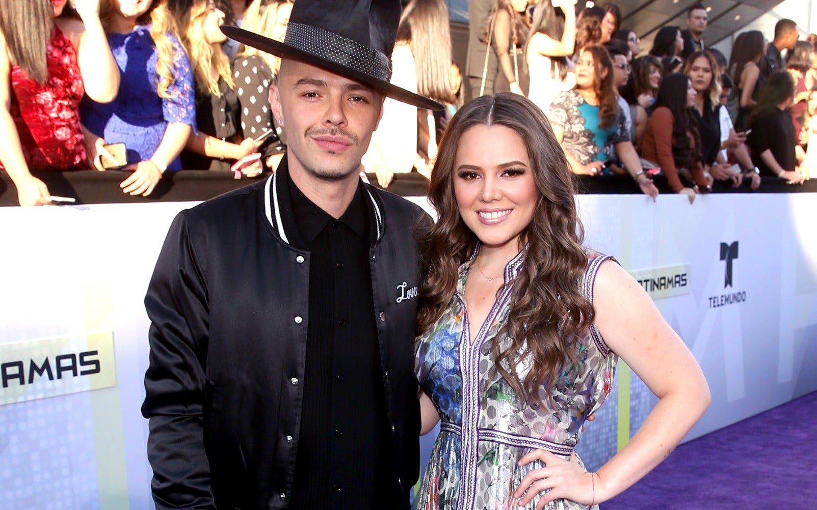 Grammy Winners Jesse And Joy Explain How Growing Up In A Bicultural Home Propelled Them To Stardom Exclusive Entertainment Tonight