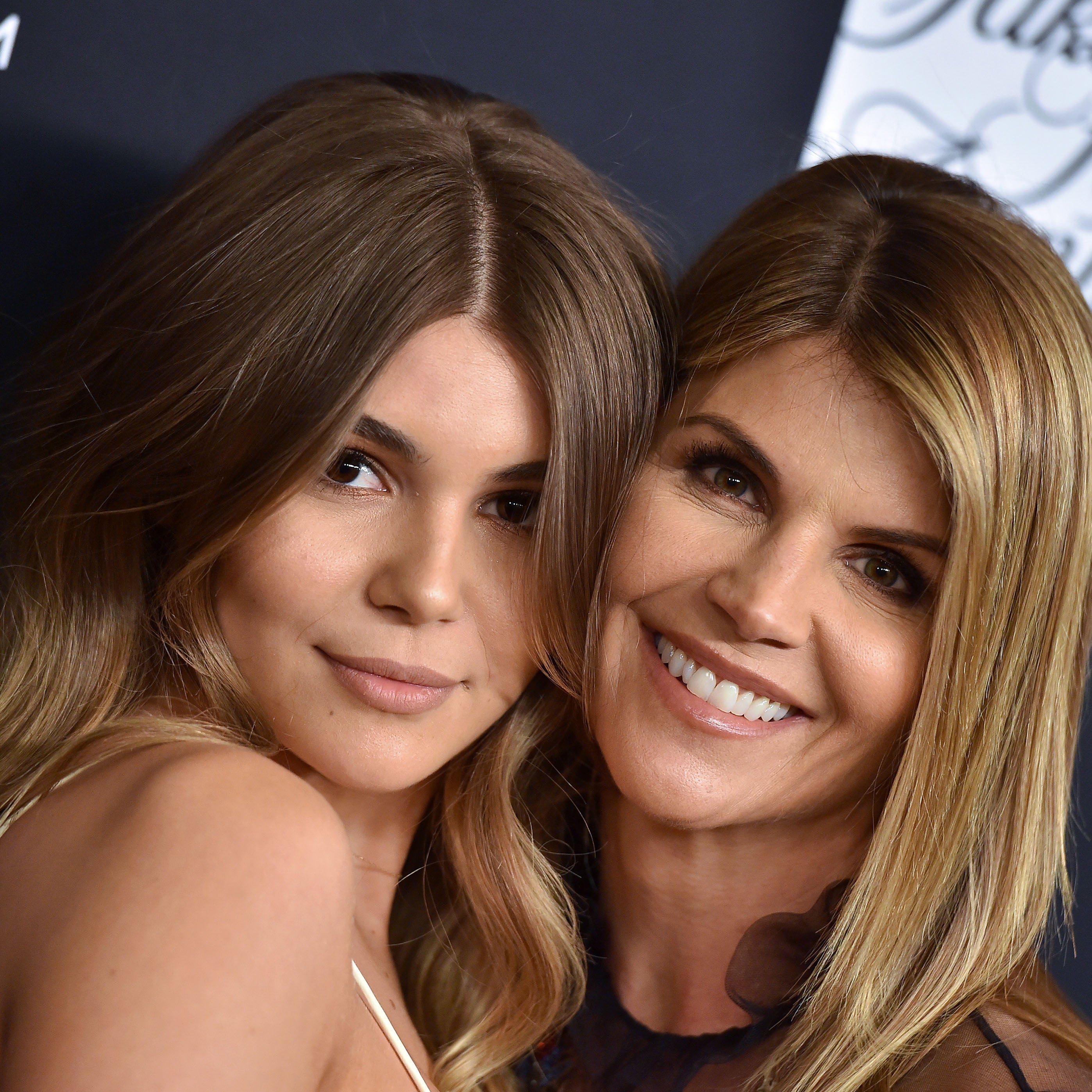 Felicity Huffman and Lori  Loughlin