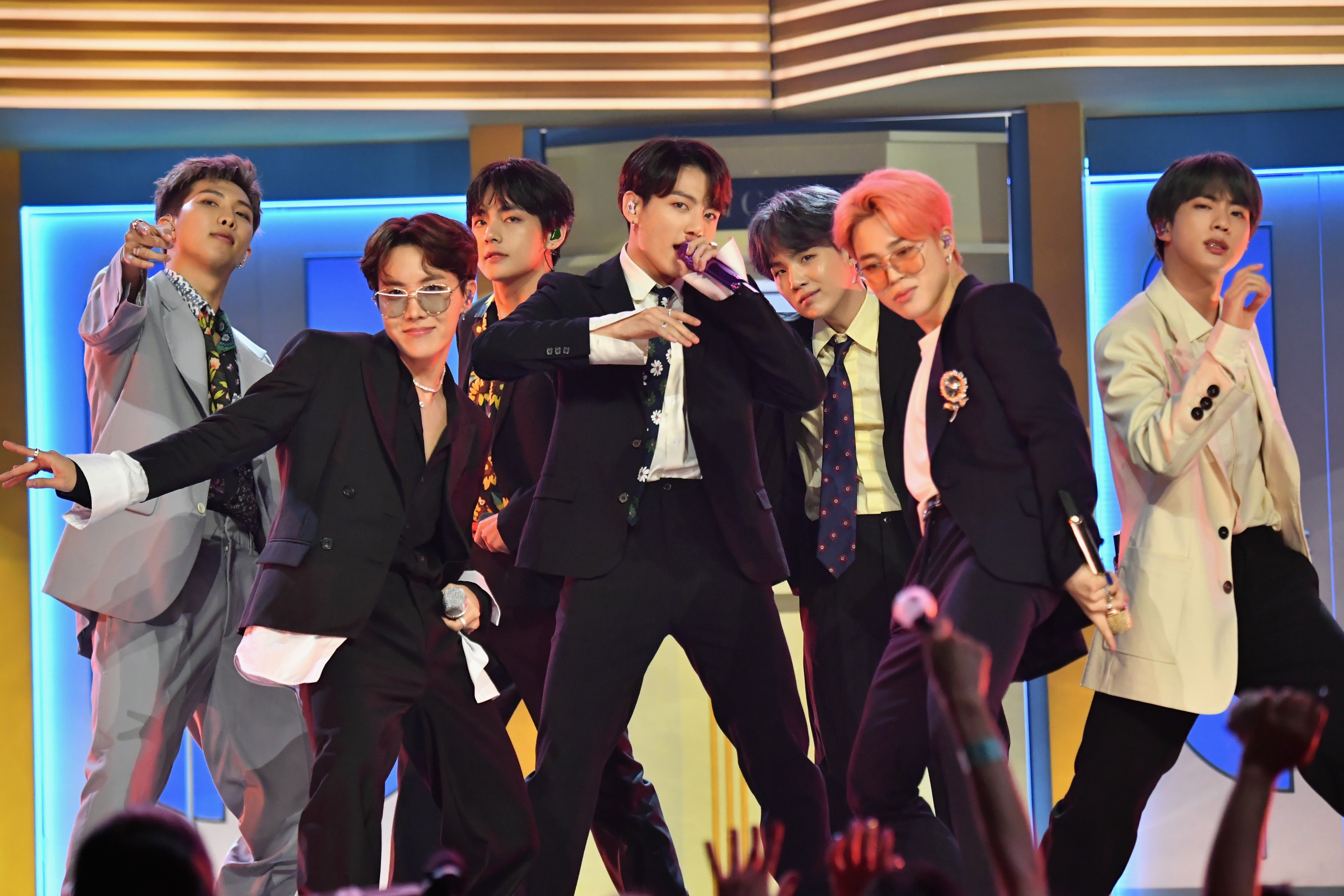 BTS Perform 'Dynamite' at 2021 Grammys – Billboard