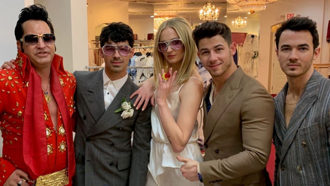 Sophie Turner's Wedding Dress: Stuns In White While Marrying Joe Jonas –  Hollywood Life