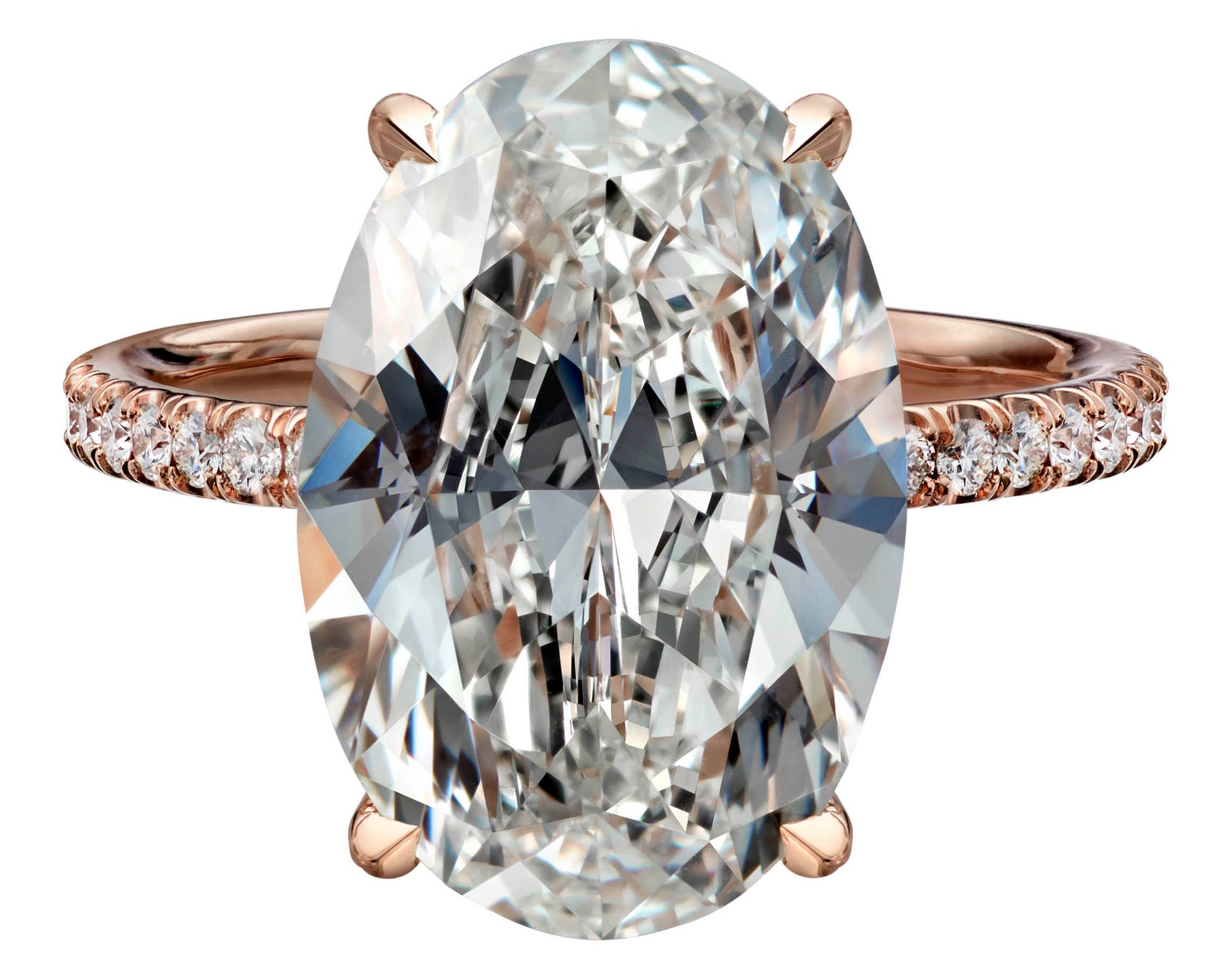 Material Good Oval Cut Engagement Ring with Diamone Pavé