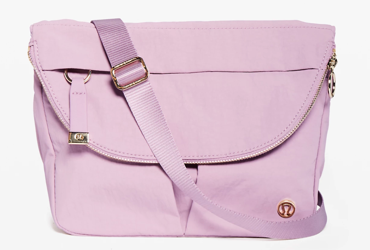 https://www.etonline.com/sites/default/files/images/2019-11/Lululemon%20All%20Night%20Festival%20Bag%205L%20Pink.png