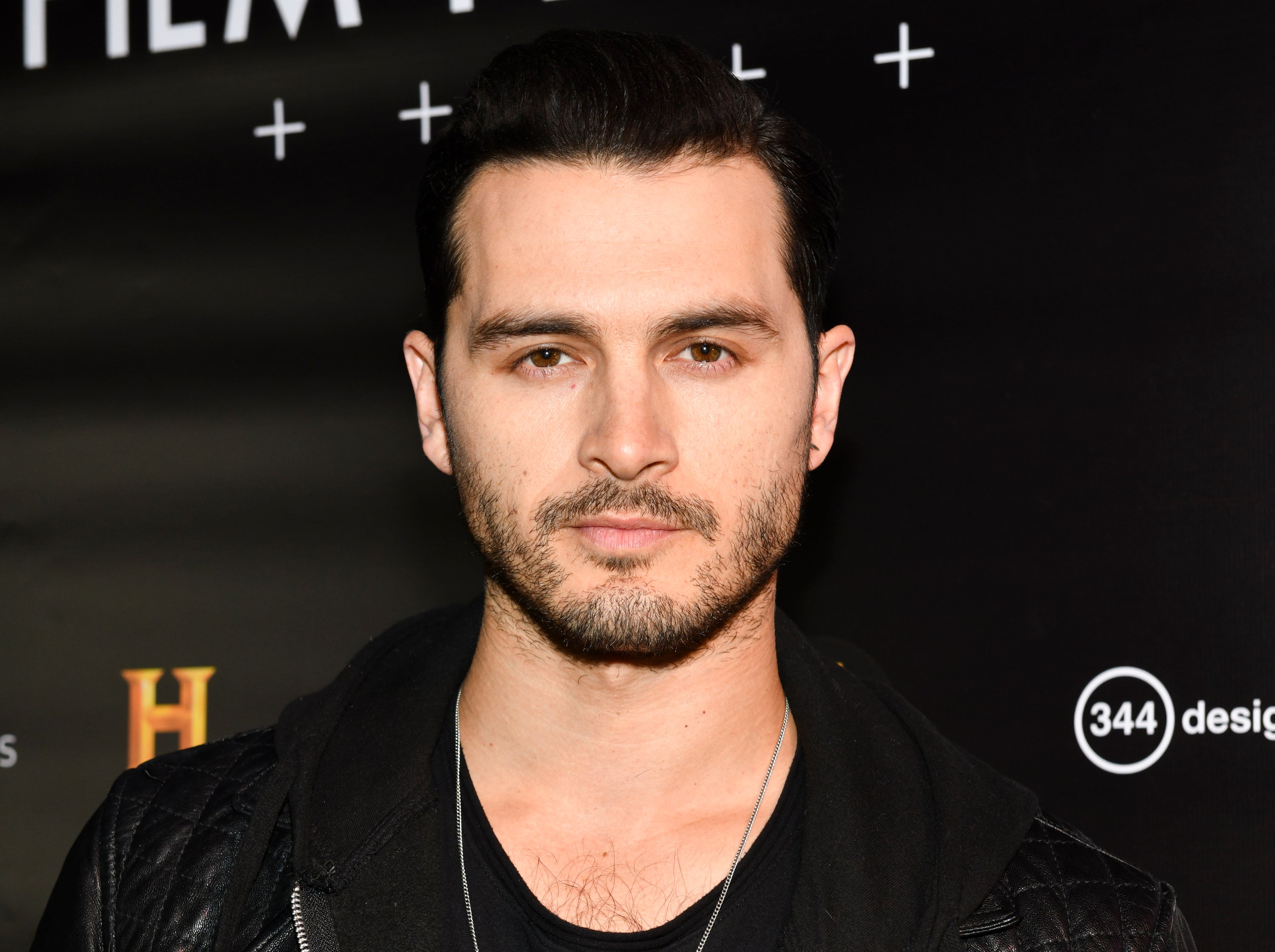 Michael Malarkey On If He Ll Reprise His Vampire Diaries Role On Legacies Exclusive Entertainment Tonight