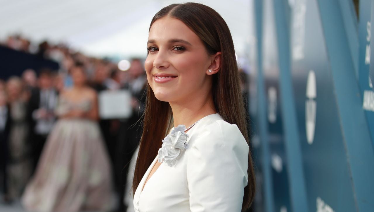 Millie Bobby Brown, fiancé Jake Bongiovi Have Date At Six Flags