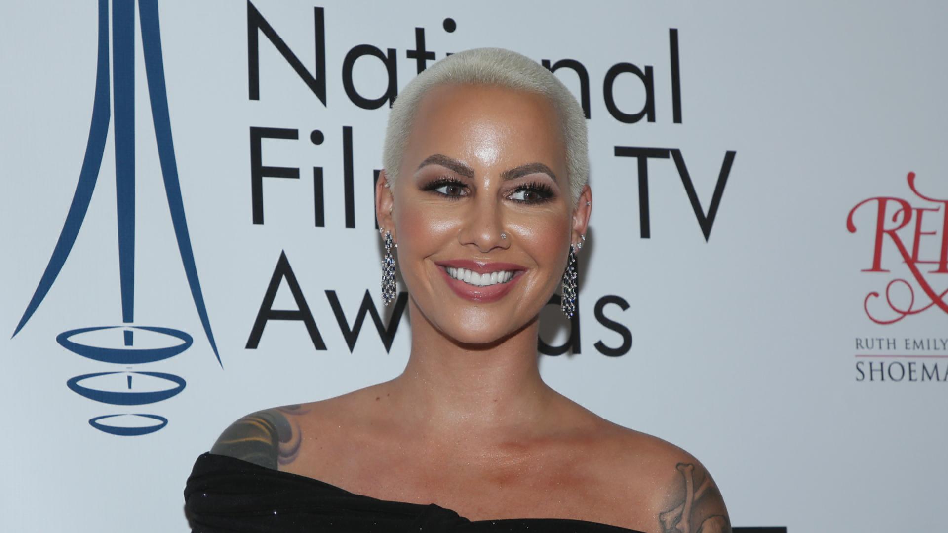 Amber Rose Shows Off Forehead Tattoo  Fans React  Pic  Hollywood Life