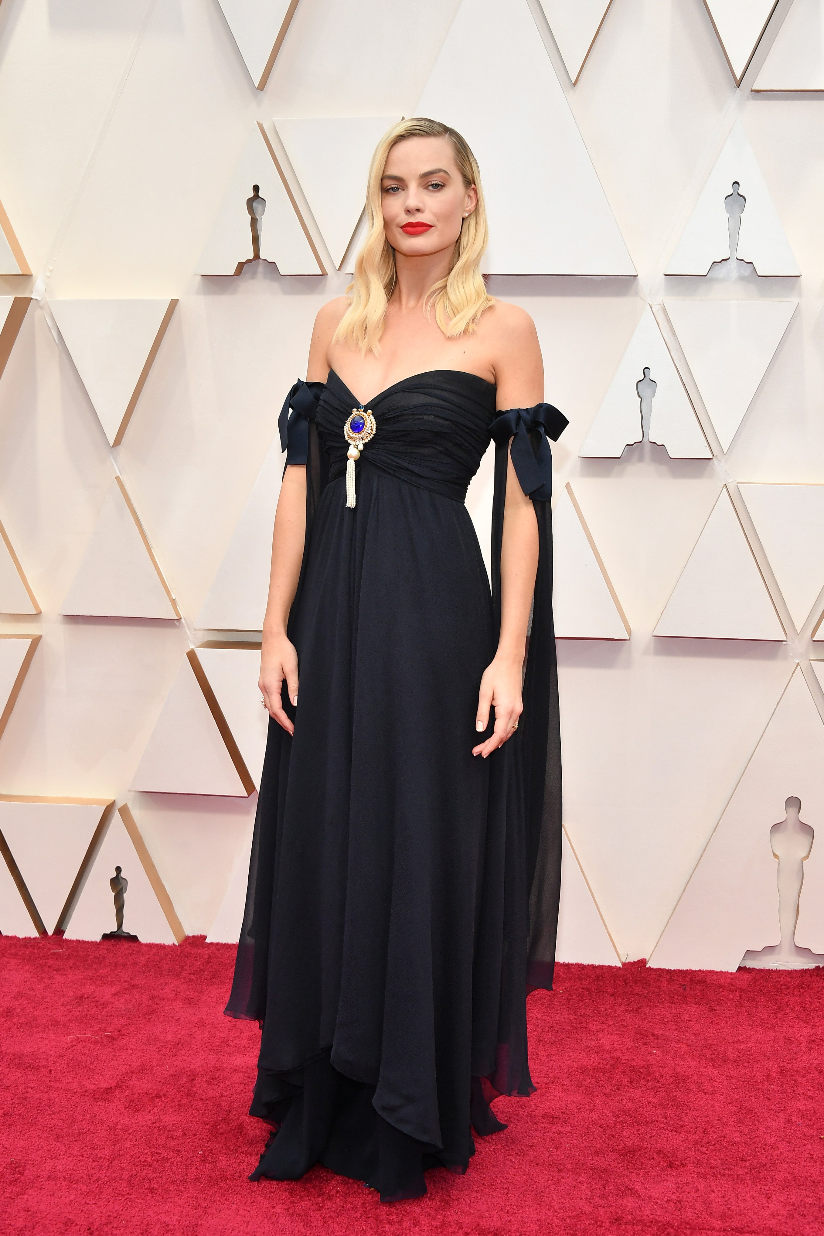 CHANEL on X: At the #Oscars — House ambassador @MargotRobbie wearing a  #CHANELHauteCouture dress on the red carpet at last night's 90th Academy  Awards. #CHANELMakeUp #CHANELFineJewelry  / X