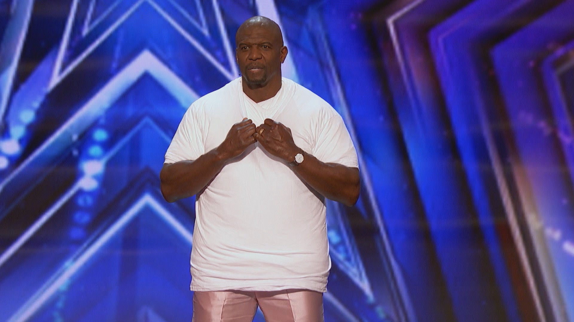 'America's Got Talent': Terry Crews Gets Into a Shirt-Ripping Competition  With a Contestant!, image size:1920x1080