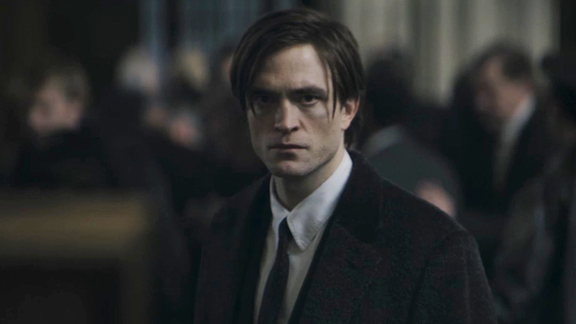 The Batman' Trailer: Robert Pattinson Instills Fear as Riddler and Penguin  Take Over Gotham | Entertainment Tonight