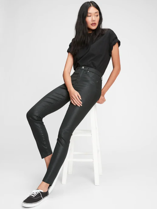 High Rise True Skinny Jeans with Secret Smoothing Pockets