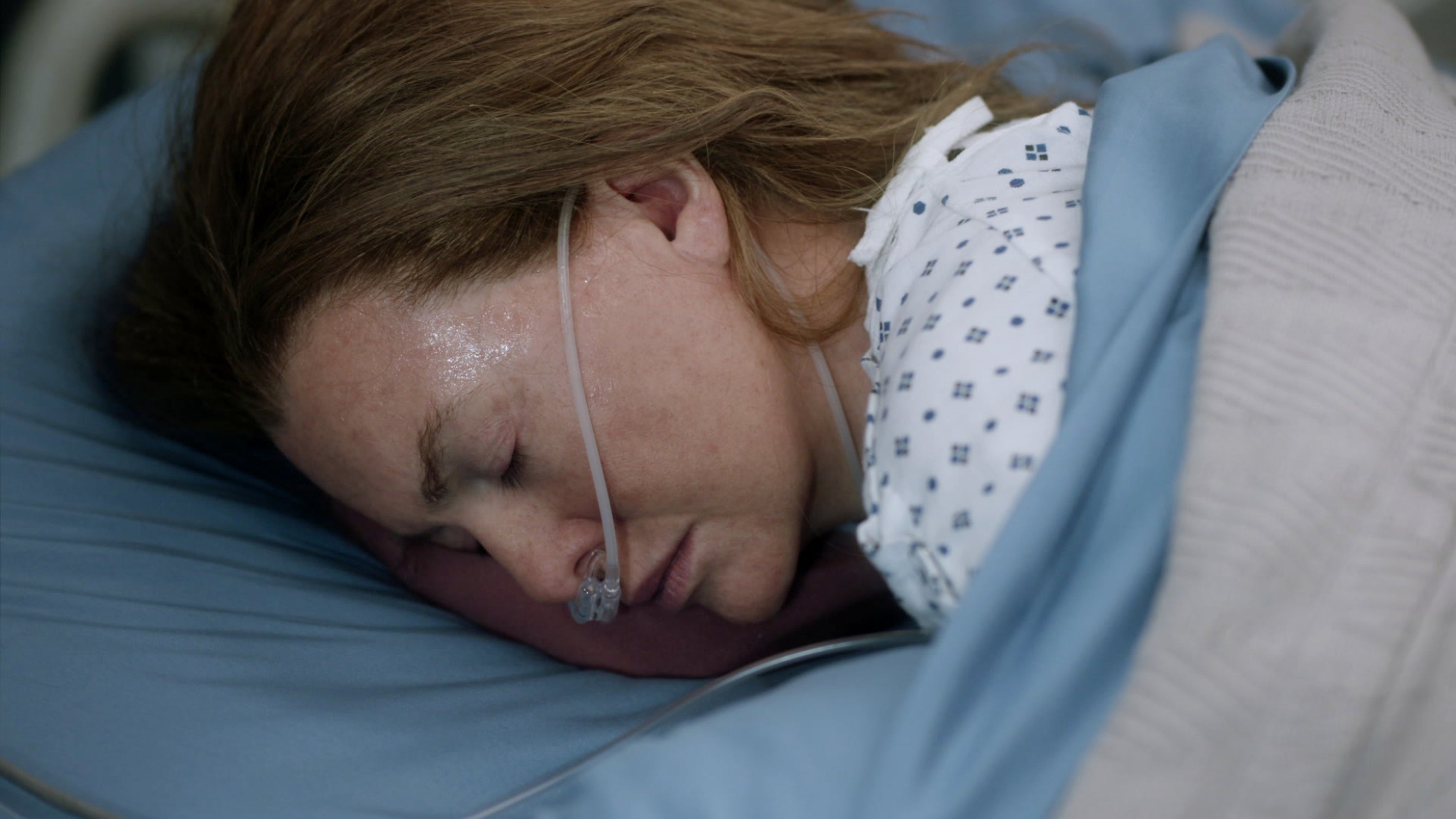 Grey S Anatomy Is Meredith Going To Die Producers On Season 17 Cliffhanger Exclusive Entertainment Tonight