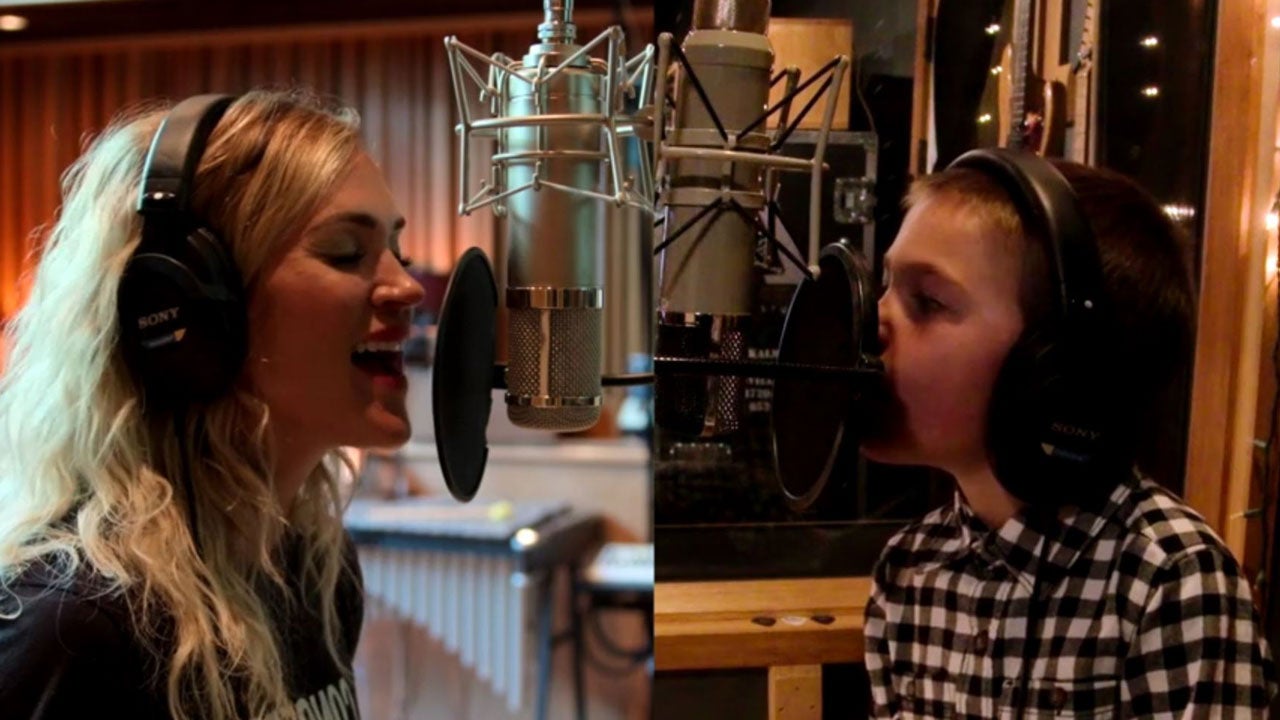 Carrie Underwood Sings With 5-Year-Old Son Isaiah for 'My Gift ...