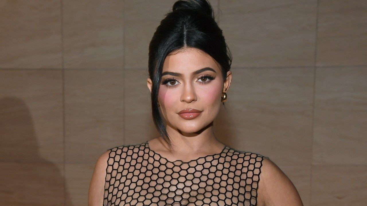 Kylie Jenner Posts More Photos of Her Growing Baby Bump: &#39;I Am Woman&#39; |  Entertainment Tonight