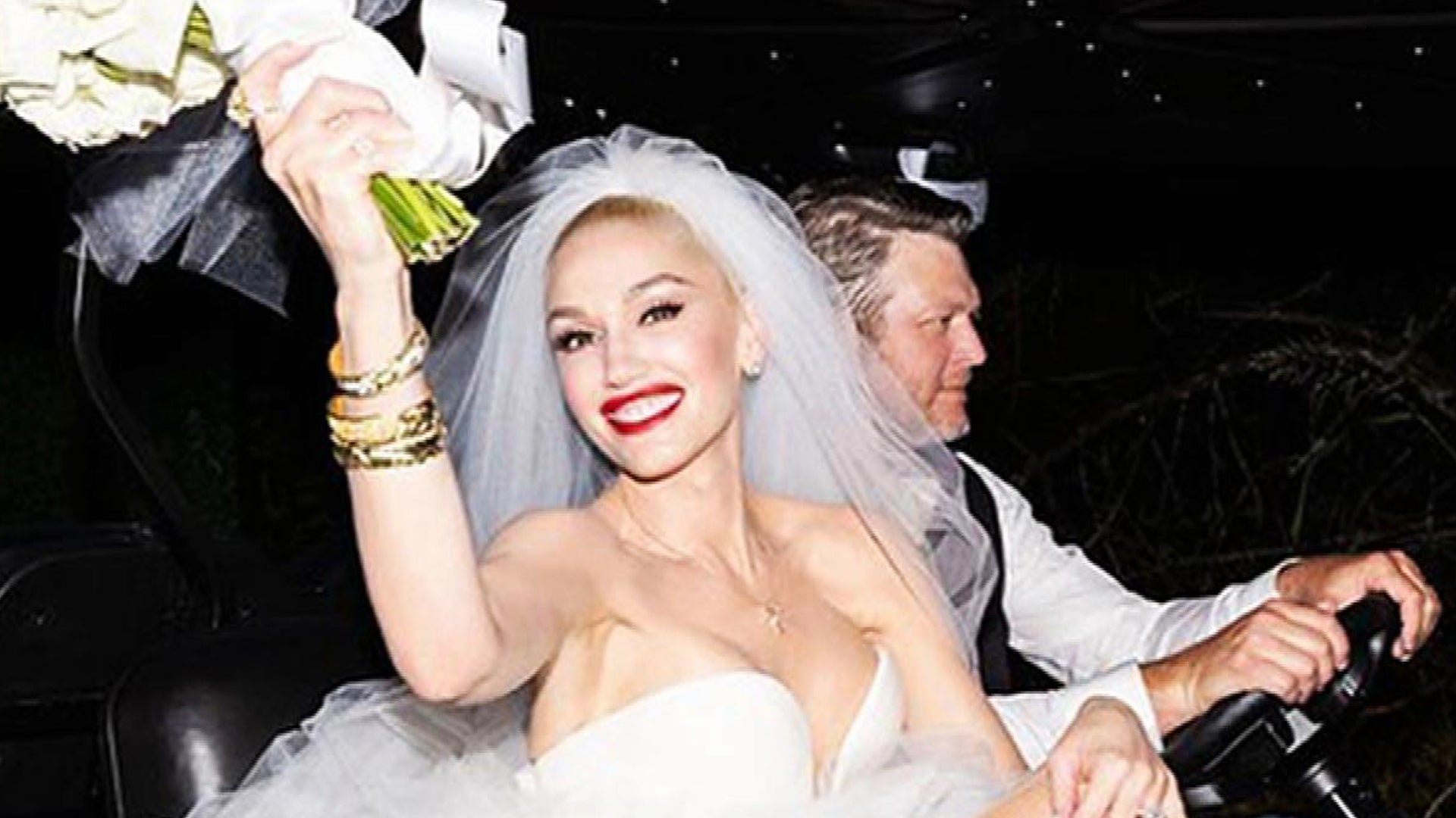 gwen stefani wedding dresses