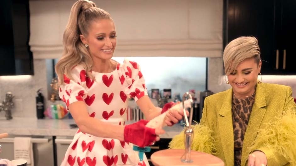 Cooking with style! Obssesssss with the @ParisHilton cookware def
