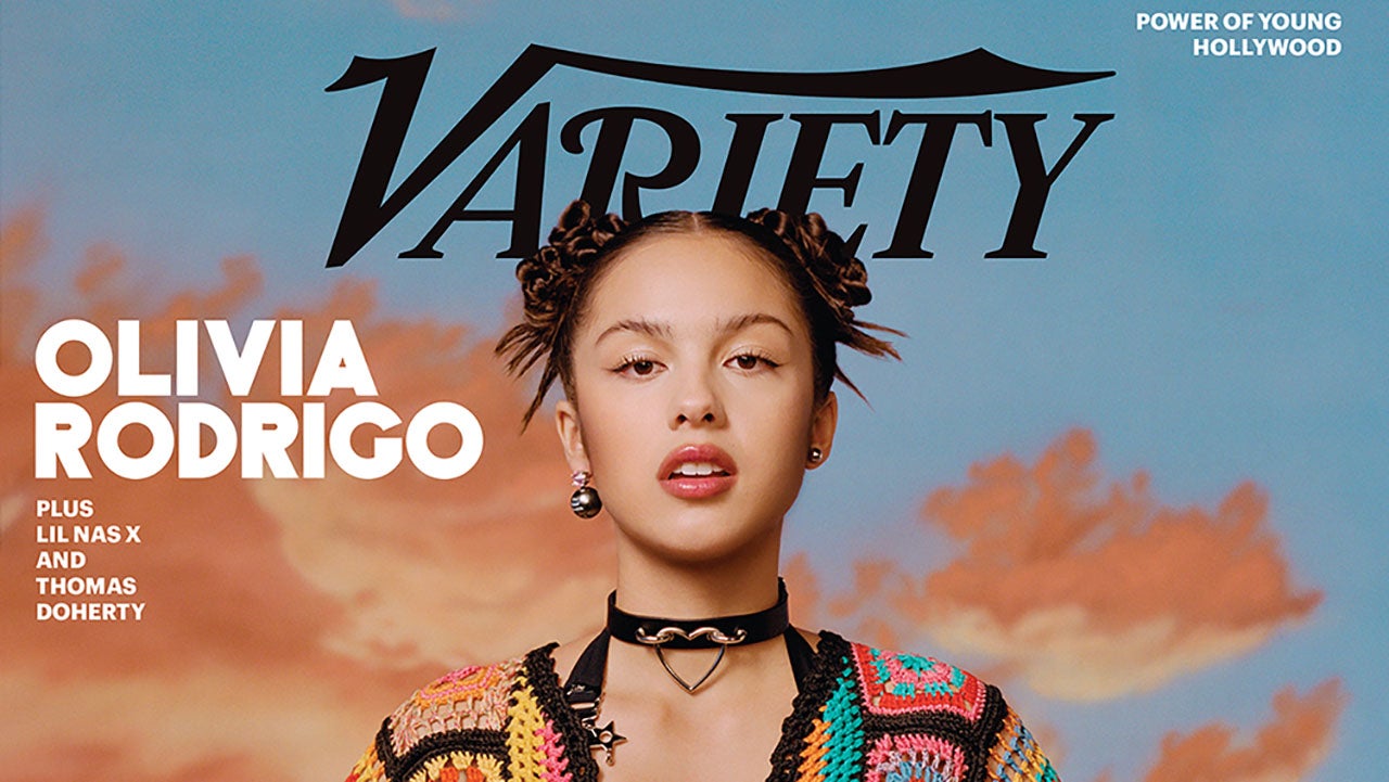 Olivia Rodrigo Reacts To Fans Thinking Blonde Girl Lyric In Drivers License Is About Sabrina Carpenter Entertainment Tonight