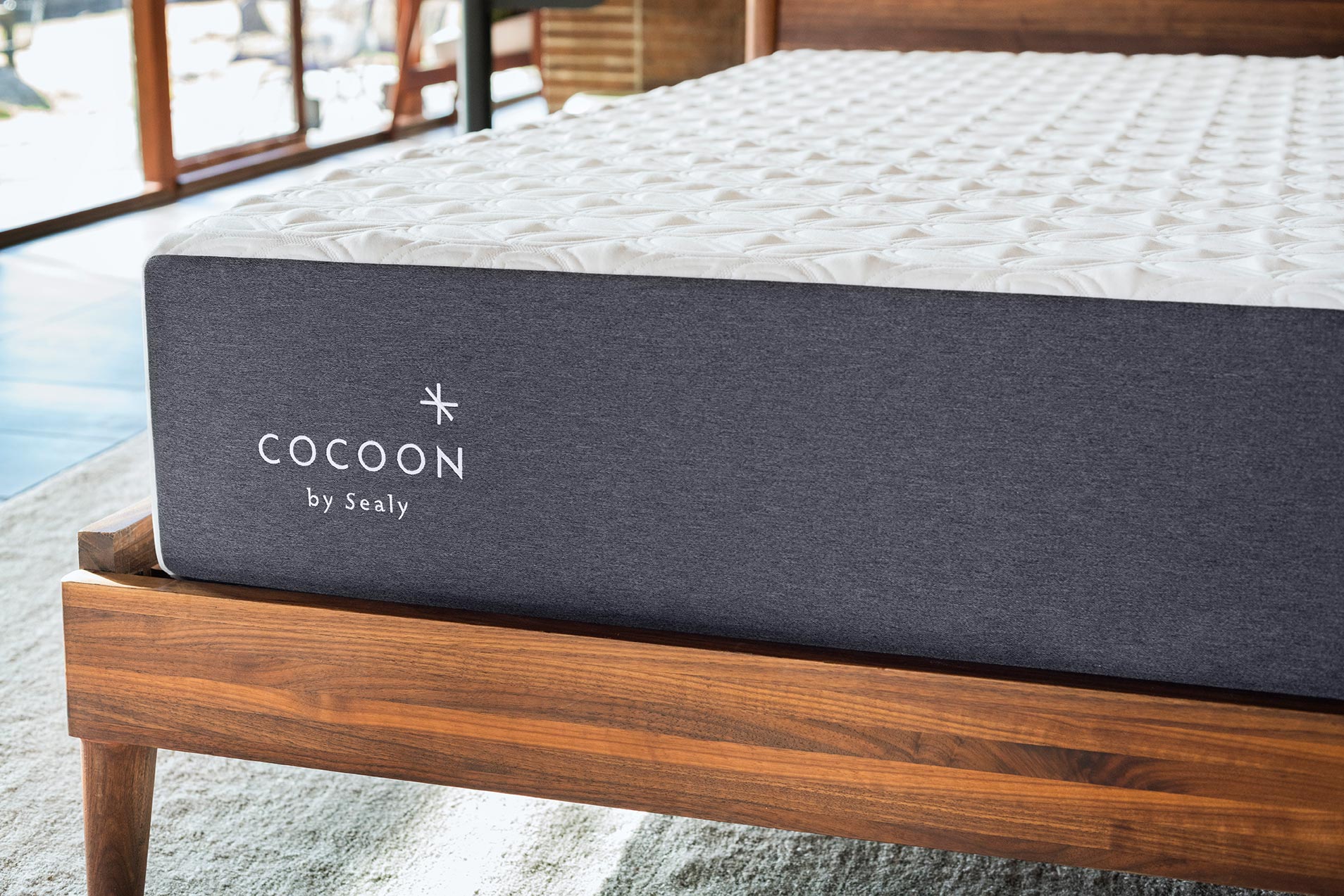 Cocoon by Sealy Chill Hybrid Mattress