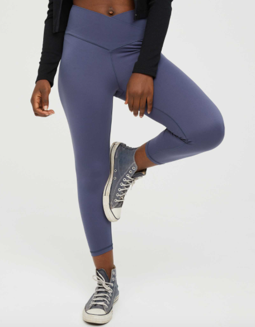 3 ways to style the OFFLINE Crossover Flare Legging!