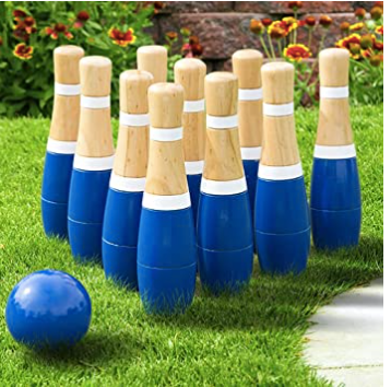 Backyard Lawn Bowling Game