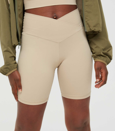 The TikTok-Favorite Aerie Crossover 