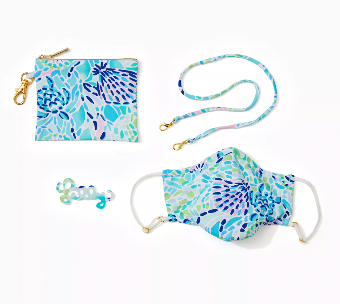 Lilly Pulitzer Adult On The Go Mask and Pouch Set