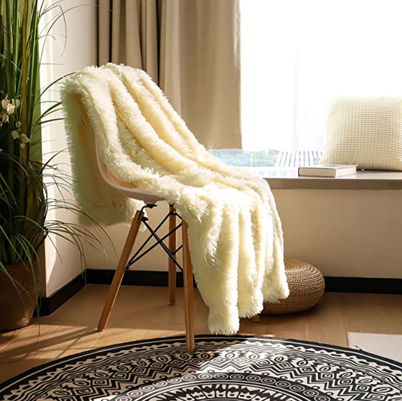 Decorative Extra Soft Faux Fur Blanket