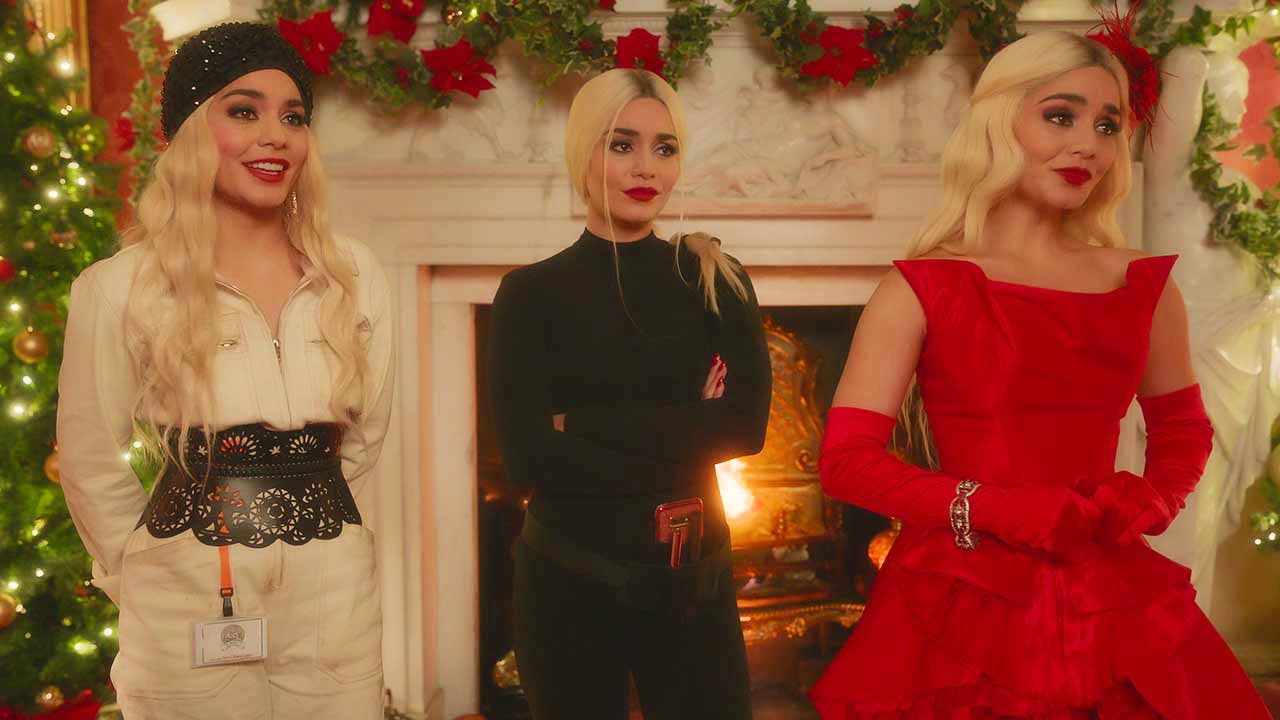 2021 Holiday Movies Worth Watching On Hallmark Netflix Lifetime And More Entertainment Tonight