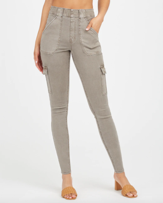 Stretch twill ankle cargo pant
