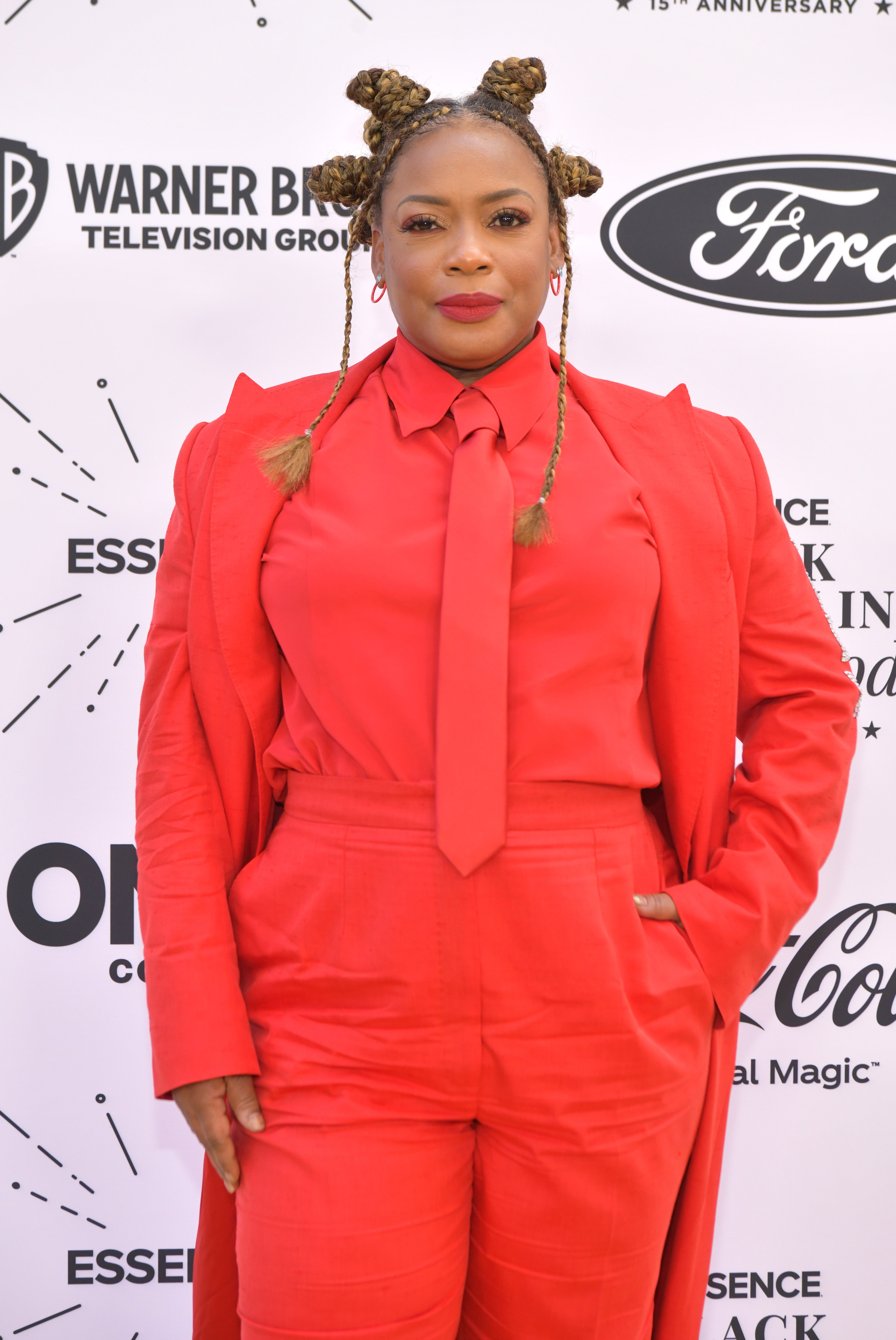 Aunjanue Ellis Opens Up About Acknowledging Queer Identity in Her ...