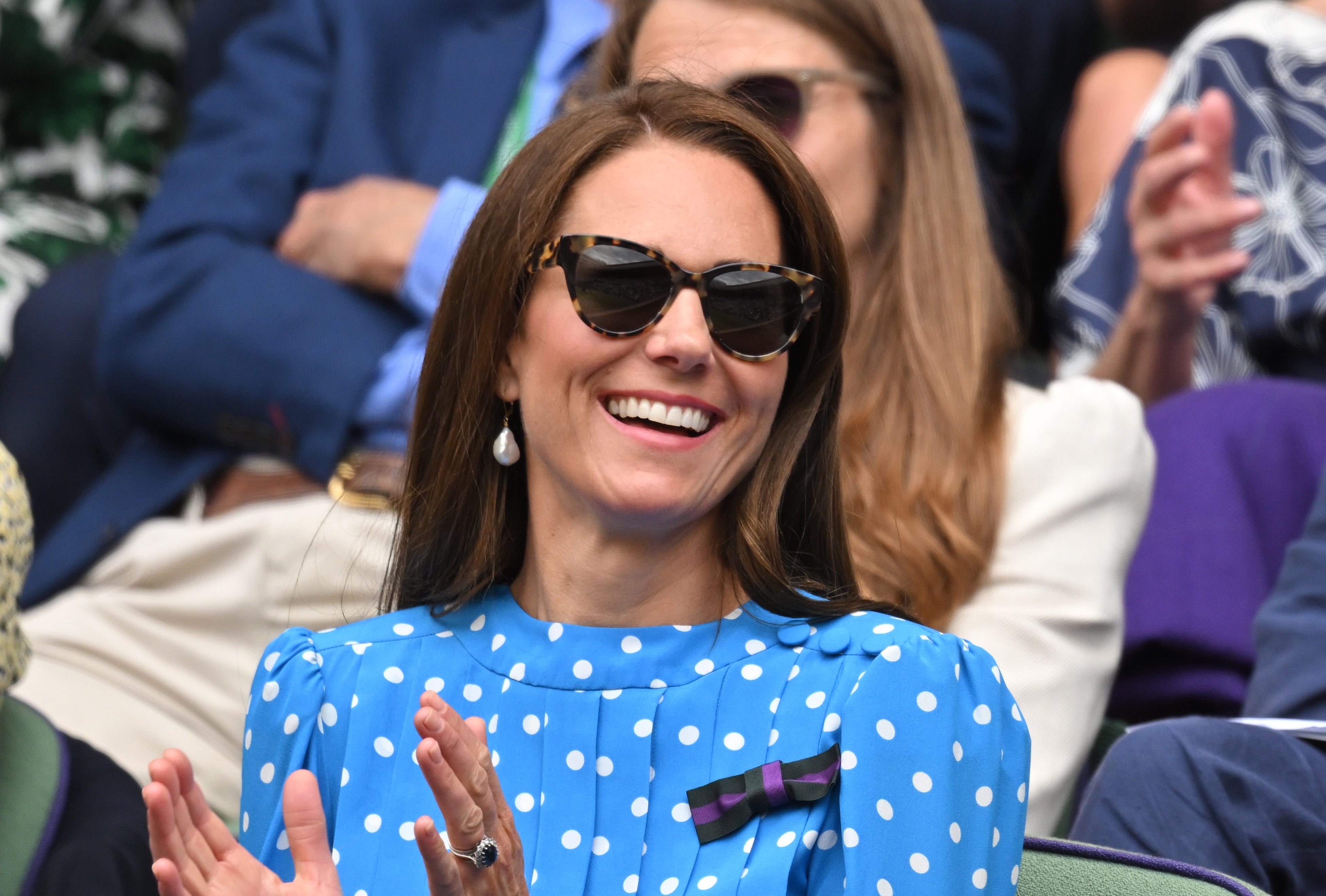 Кейт перенесла операцию. Принцесса Кембриджская Кейт. Кейт Миддлтон. Kate Middleton Wimbledon 2022. Кейт Миддлтон на Уимблдоне 2022.
