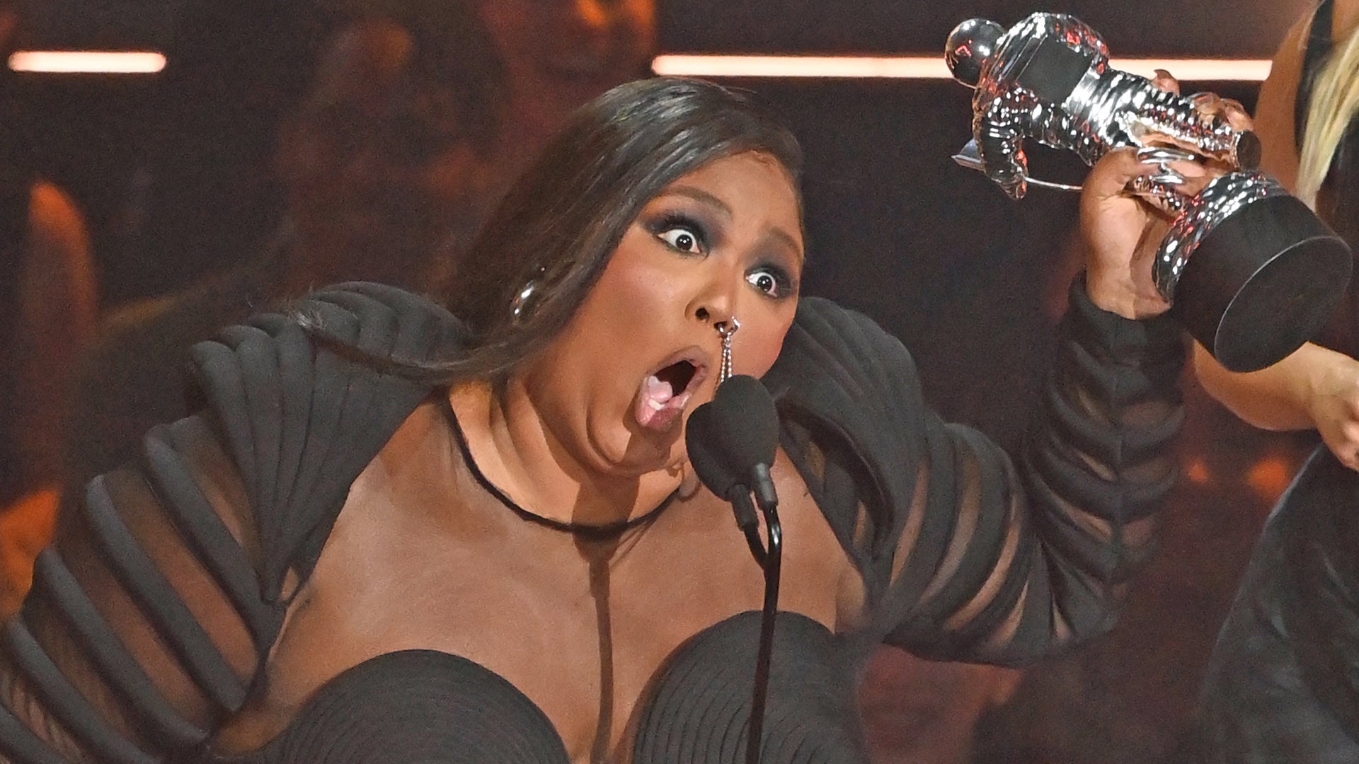 Lizzo Has the BEST Response to Aries Spears' Fatphobic Comments