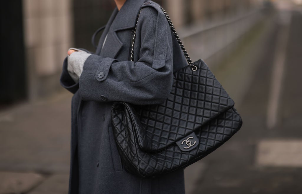 Oversized Purses Make a Comeback for Fall: 10 Styles To Shop, Including  Chanel, Loewe, and More