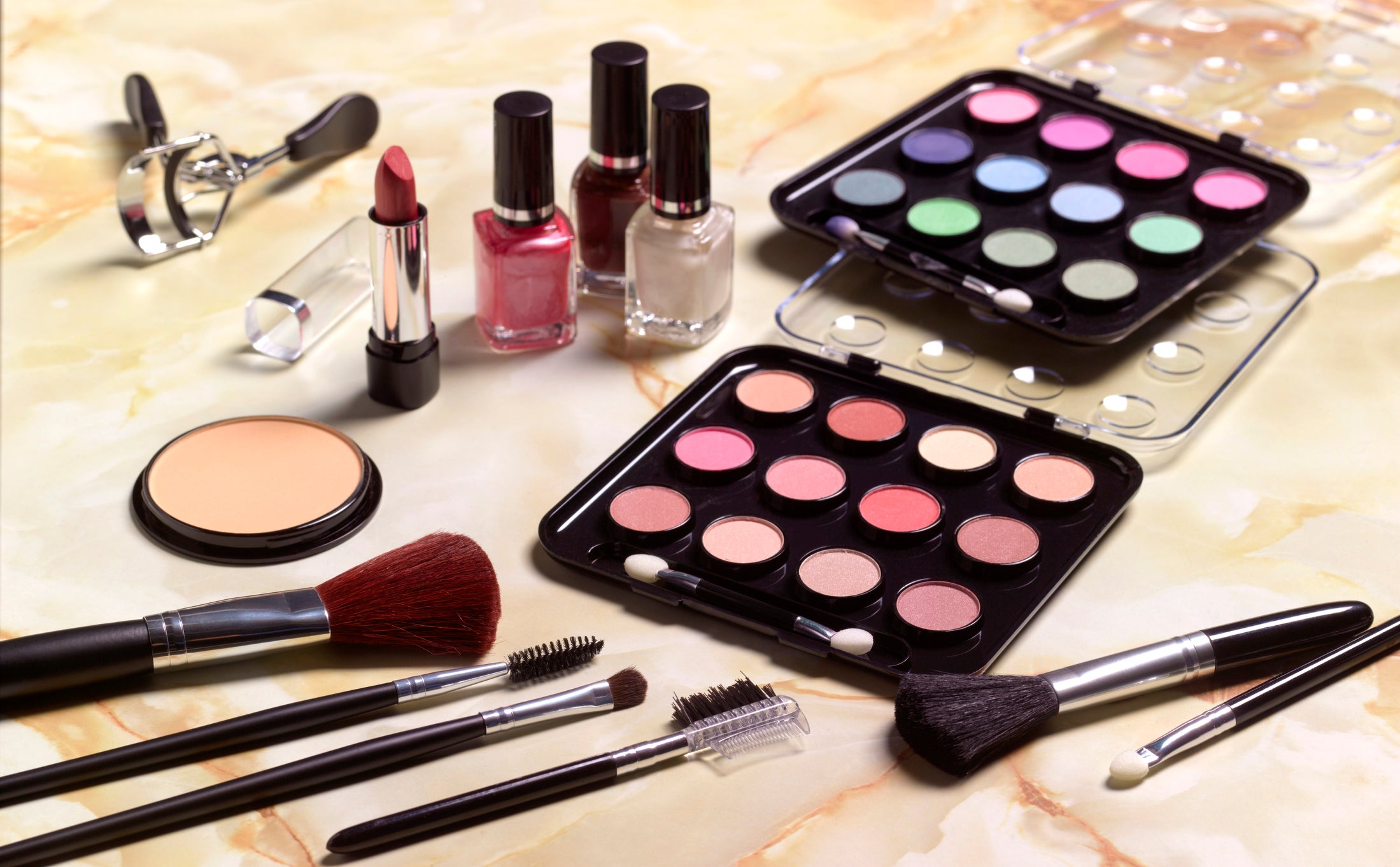 O Beautiful Makeup Kit