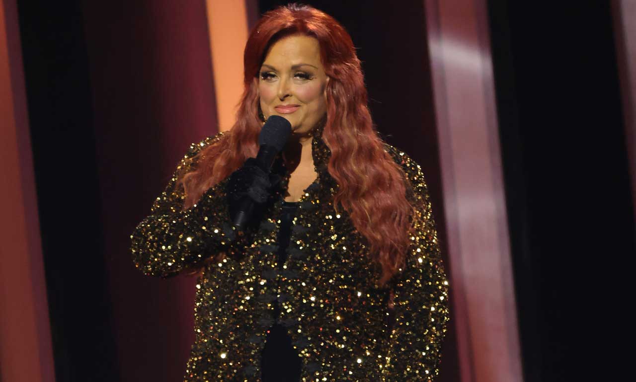 Wynonna Judd Shares Health Update After She Stopped Performing Mid-Concert  Due to Feeling Dizzy | Entertainment Tonight