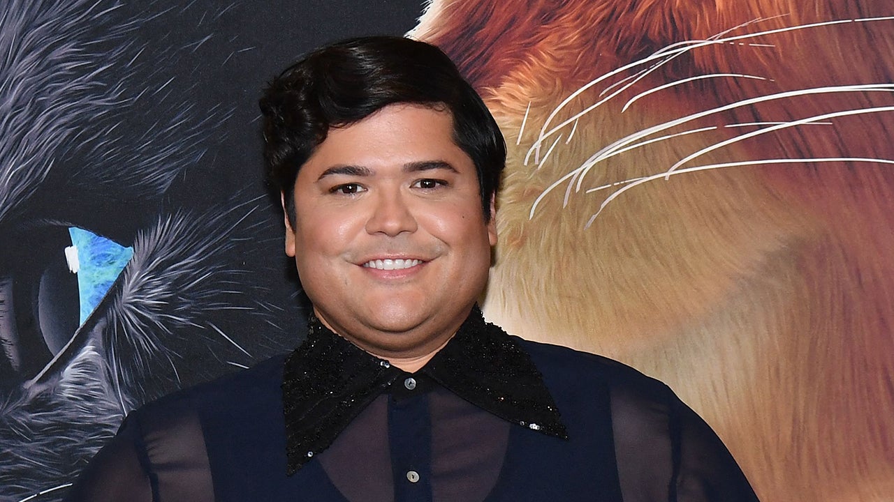WWDITS': Harvey Guillén Teases an Emotional Rollercoaster Ride for  Guillermo in Season 5 (Exclusive) | Entertainment Tonight