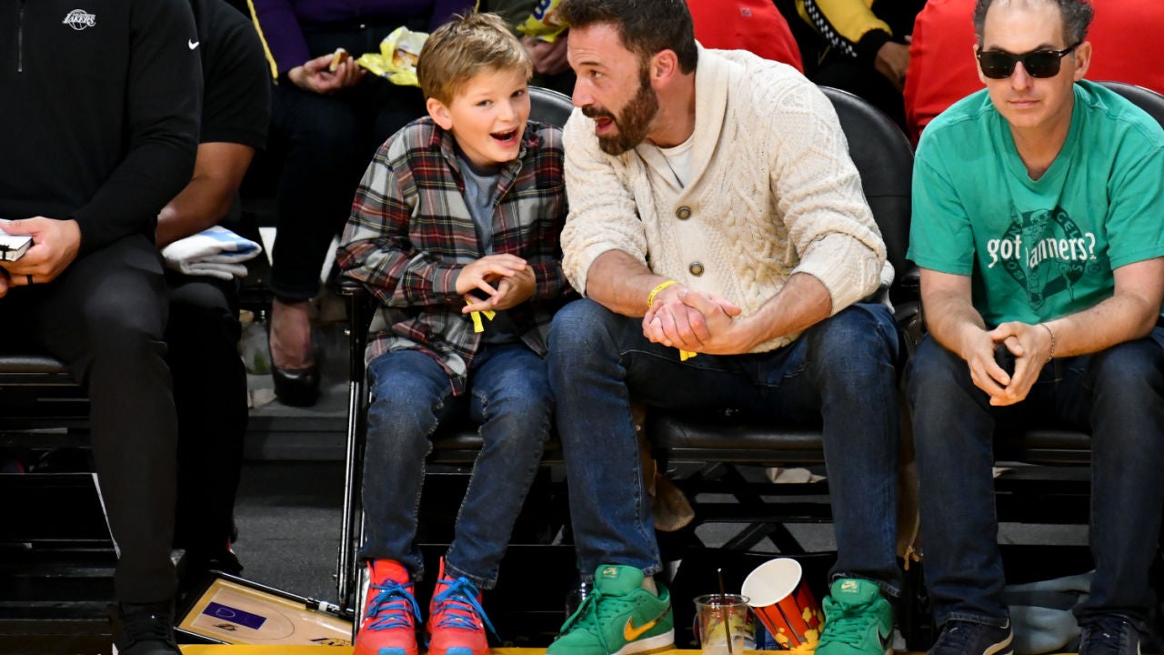 Ben Affleck and Son Samuel NBA All-Star Celebrity Game: Pic