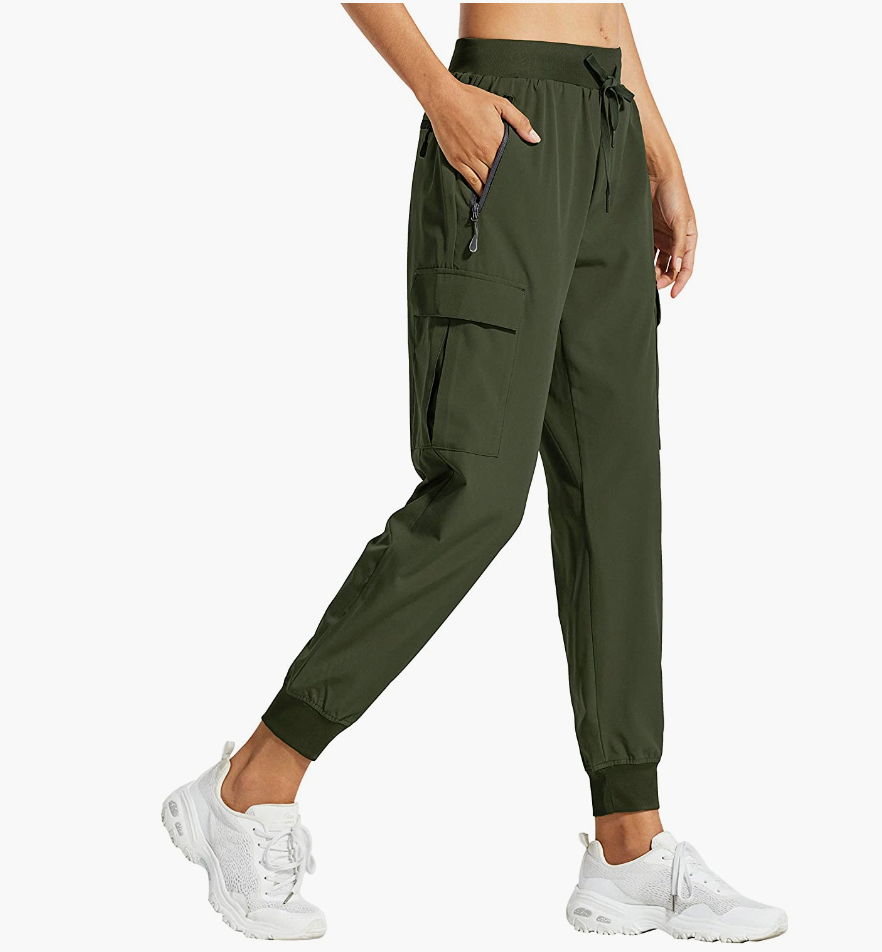 Kylie Jenner, Hailey Bieber, and More Rock Summer's Hottest Trend: Cargo  Pants – CR Fashion Book