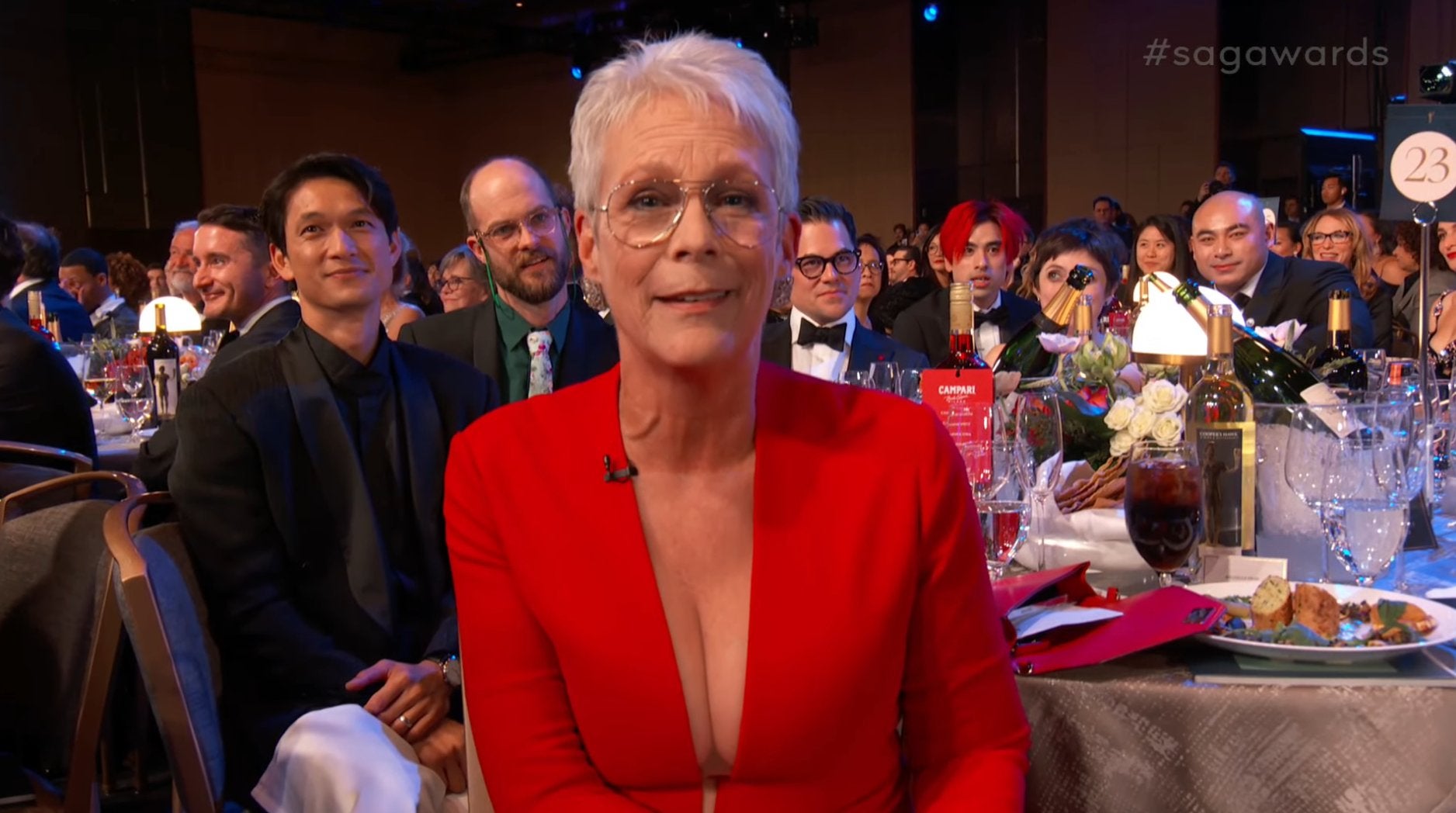 Jamie Lee Curtis Proudly Declares Herself a 'Nepo Baby' at 2023 SAG Awards  | Entertainment Tonight