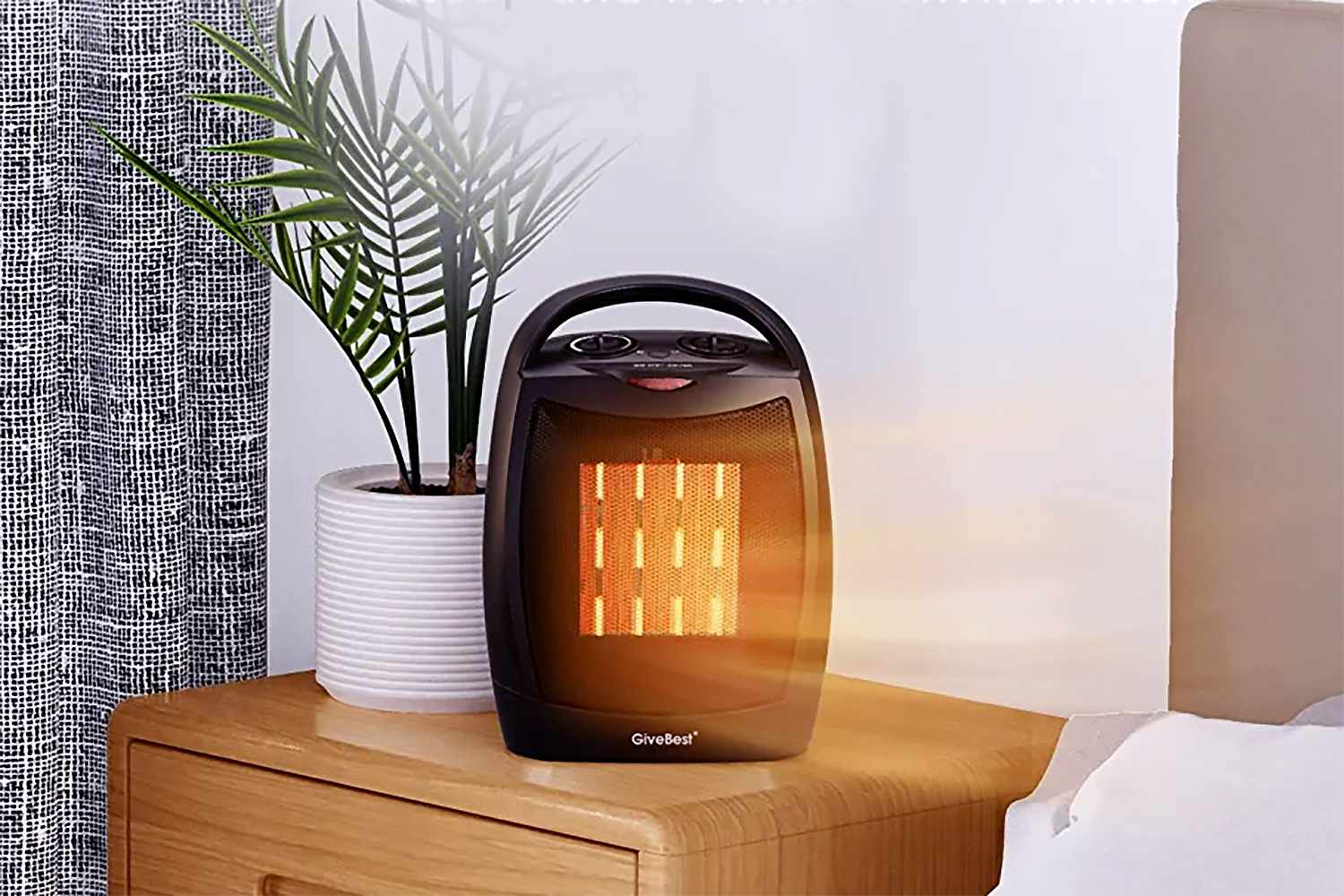 slank grens moeilijk 14 Best Space Heaters for Kicking the Cold This Winter 2023 | Entertainment  Tonight