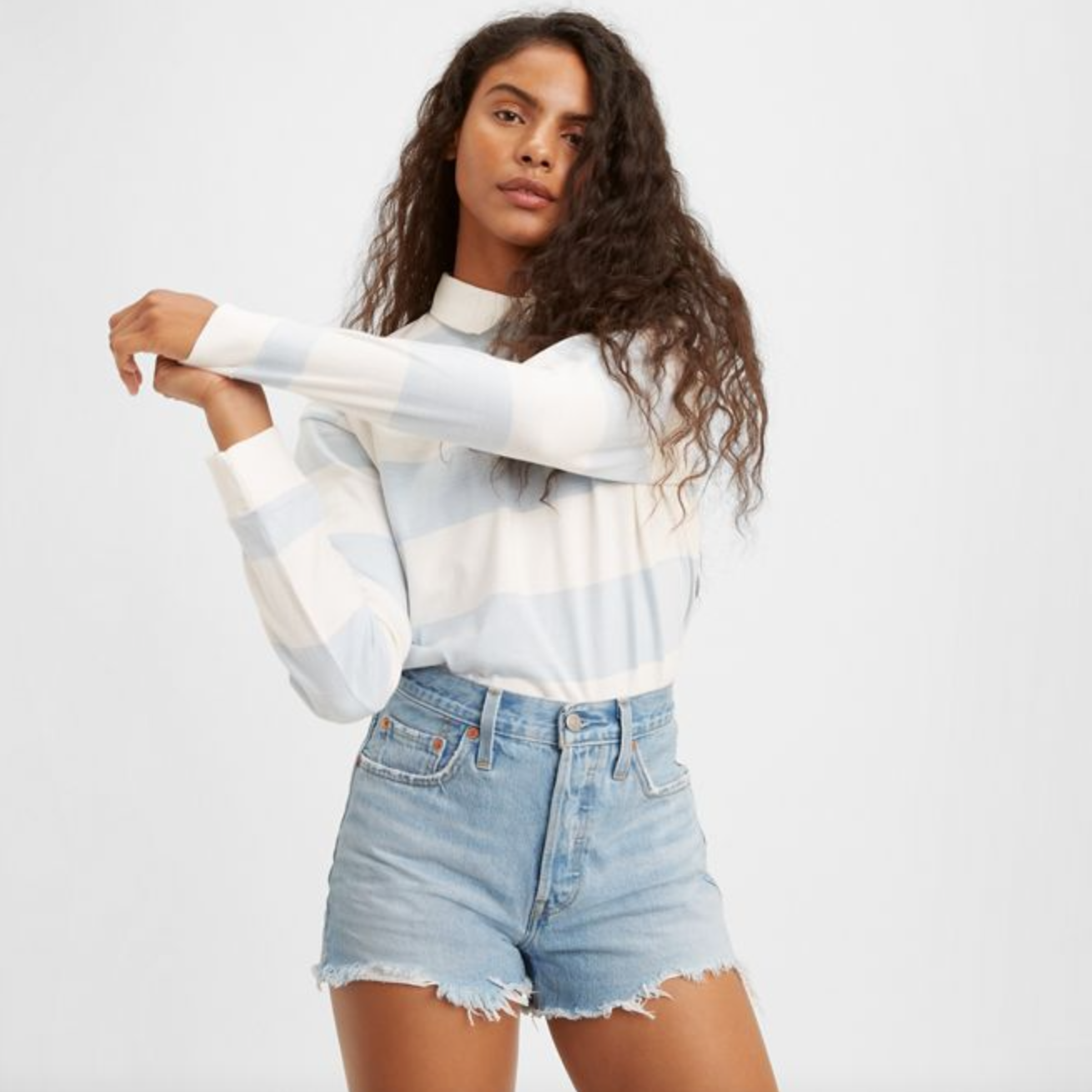 Hailey Bieber's Favorite Levi's Denim Shorts Are on Sale at Amazon Right  Now — Get 37% off | Entertainment Tonight