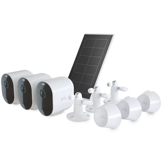 Arlo Pro 4 3 Cam Bundle (3 Cameras, 6 Mounts, + 1 Solar Panel)