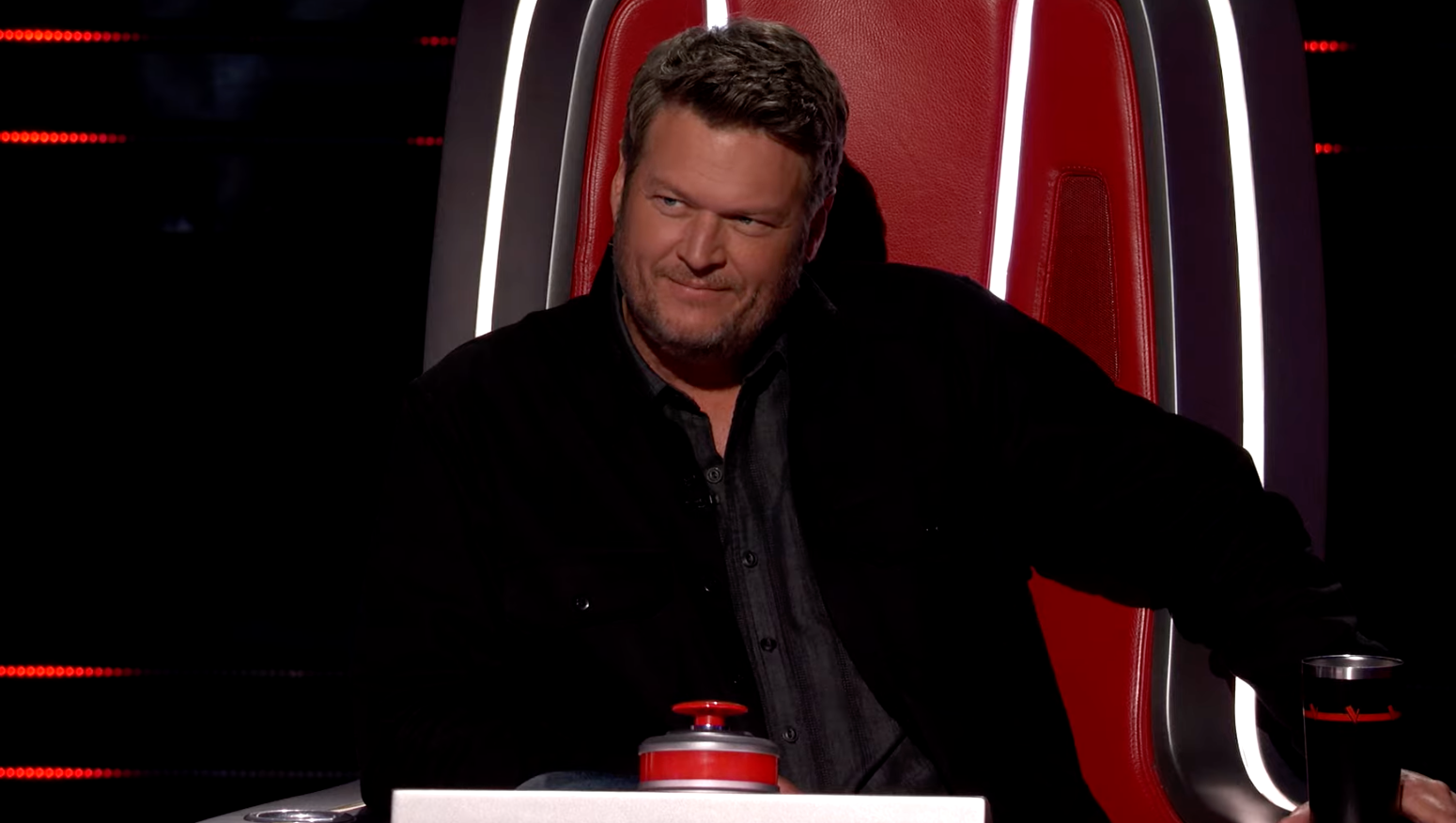 The Voice': Blake Shelton Gets Blocked on Season 23's First 4-Chair Turn! |  Entertainment Tonight