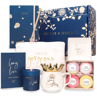 Luxe England Gifts Royal Gift Basket for Women