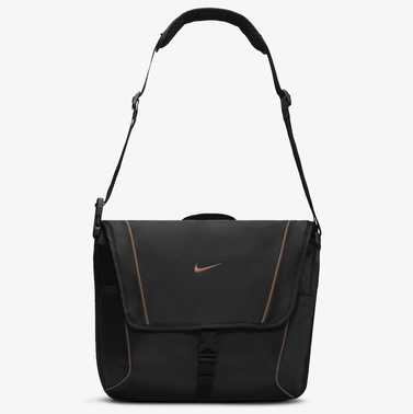 Nike Sportswear Essentials Messenger Bag