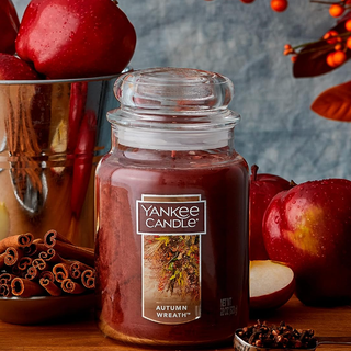 Yankee Candle Autumn Wreath Scented, Classic 22oz Large Jar Single Wick Candle