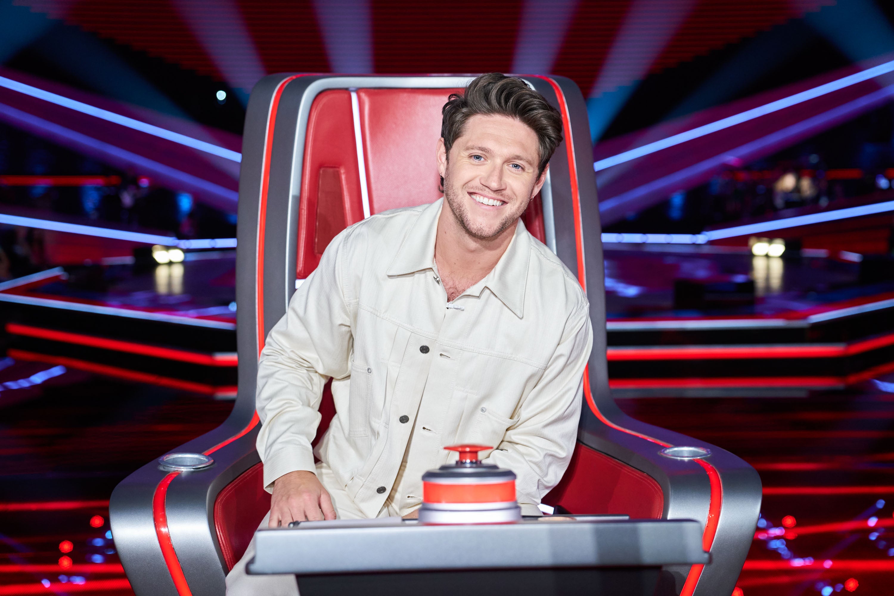 The Voice': Huntley, Mara Justine and Nini Iris Make the Live Shows for  Team Niall