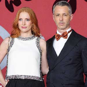 Jessica Chastain and Jeremy Strong - 1920