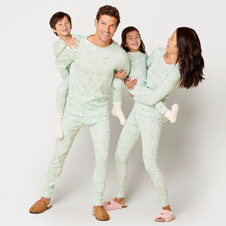 Amazon Essentials Holiday Family Matching Pajama Sets