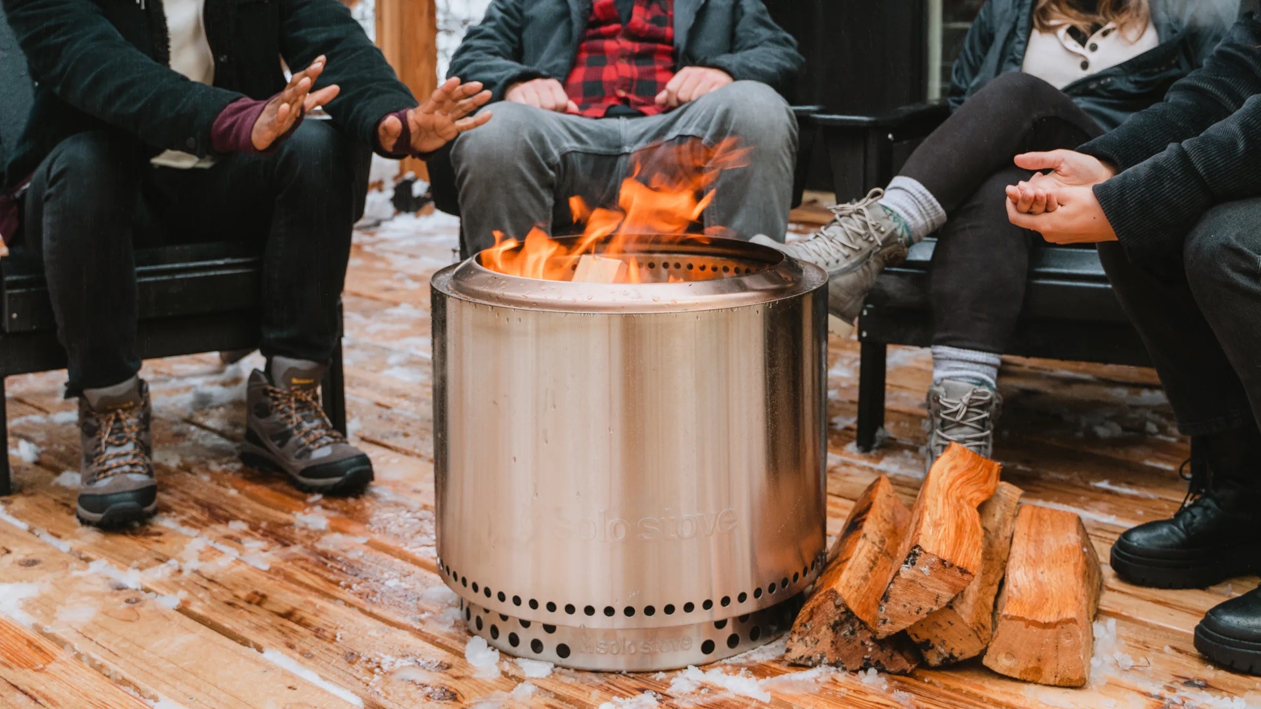 https://www.etonline.com/save-up-to-245-on-solo-stoves-best-fire-pits-and-accessories-for-cozy-fall-nights-205924