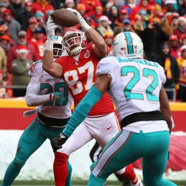 Watch the Chiefs vs. Dolphins on Sling TV